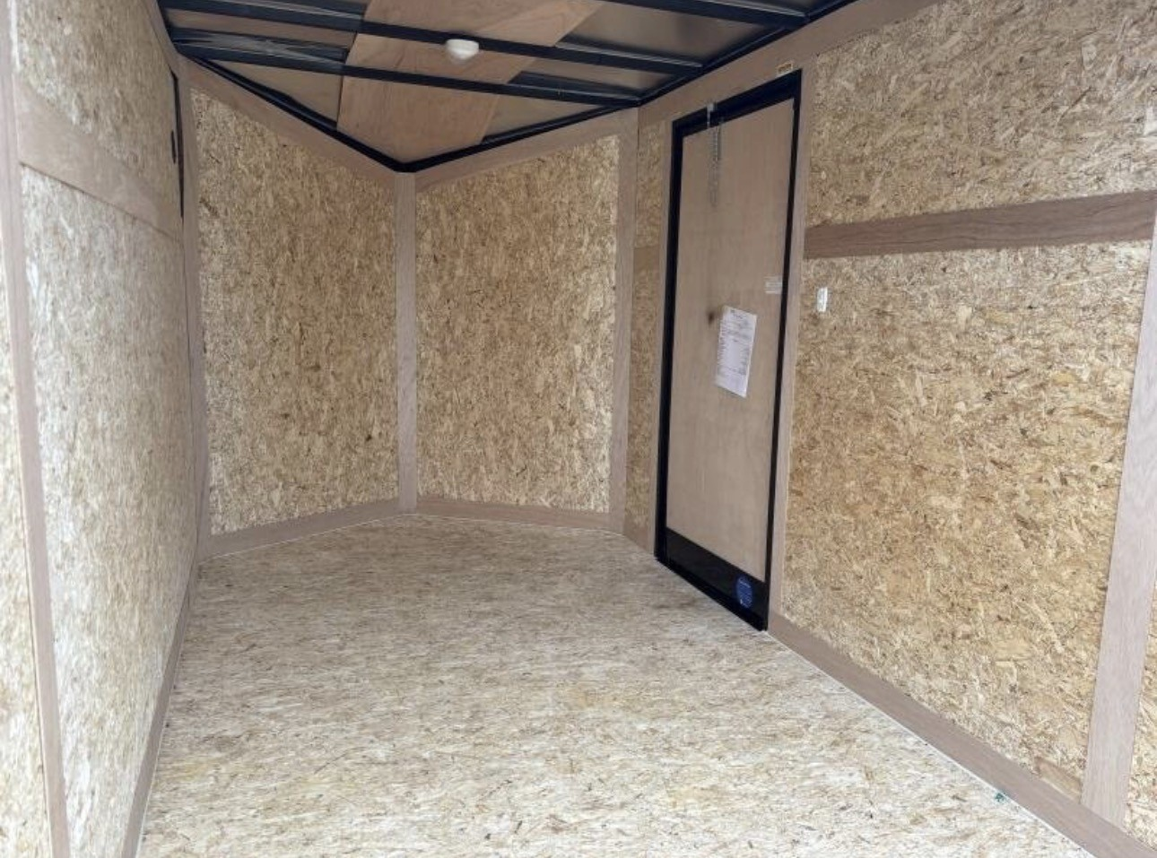 10ft Enclosed Trailer thumbnail 3